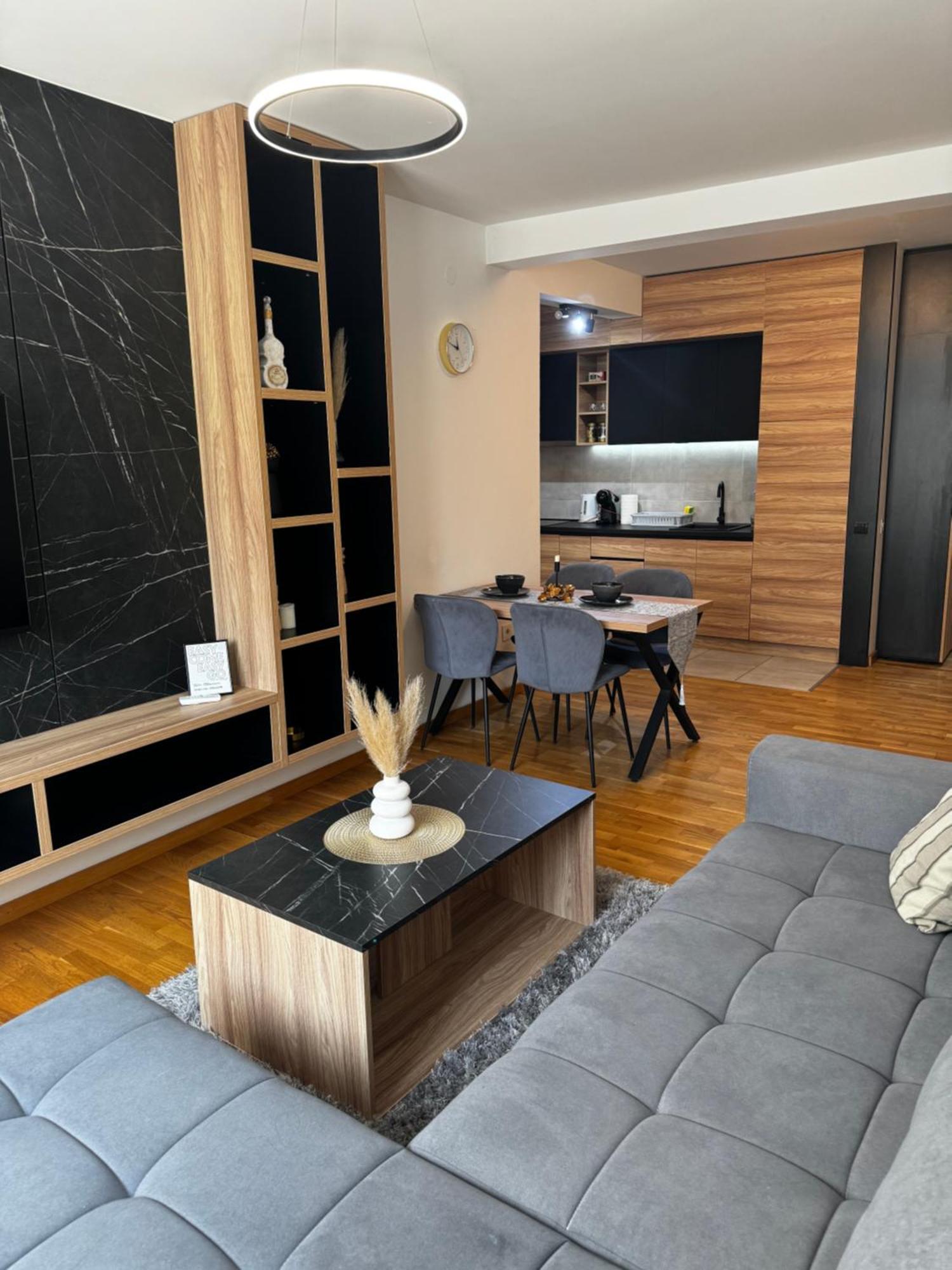 Mar Residence 14 Nis Bagian luar foto