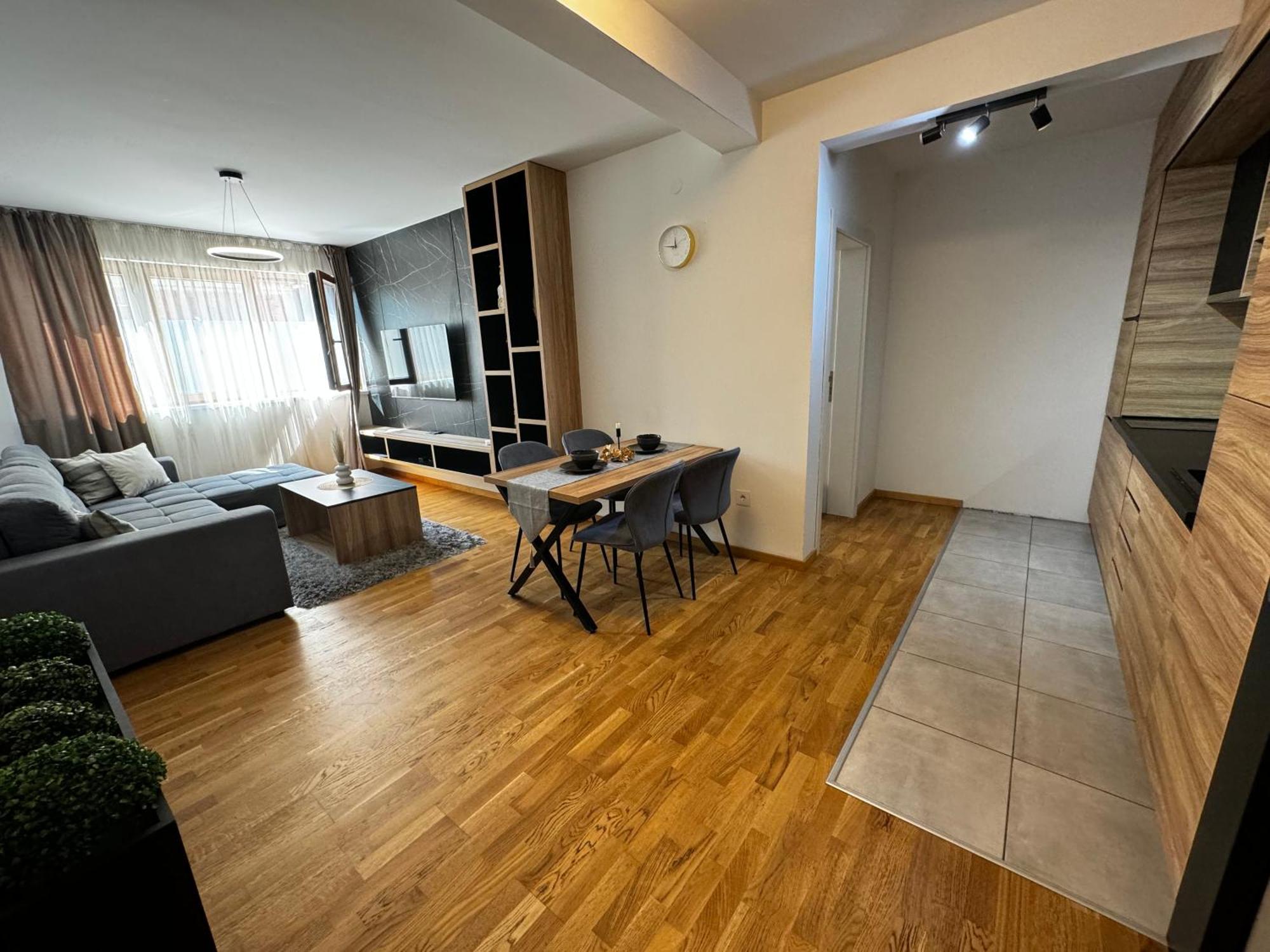 Mar Residence 14 Nis Bagian luar foto