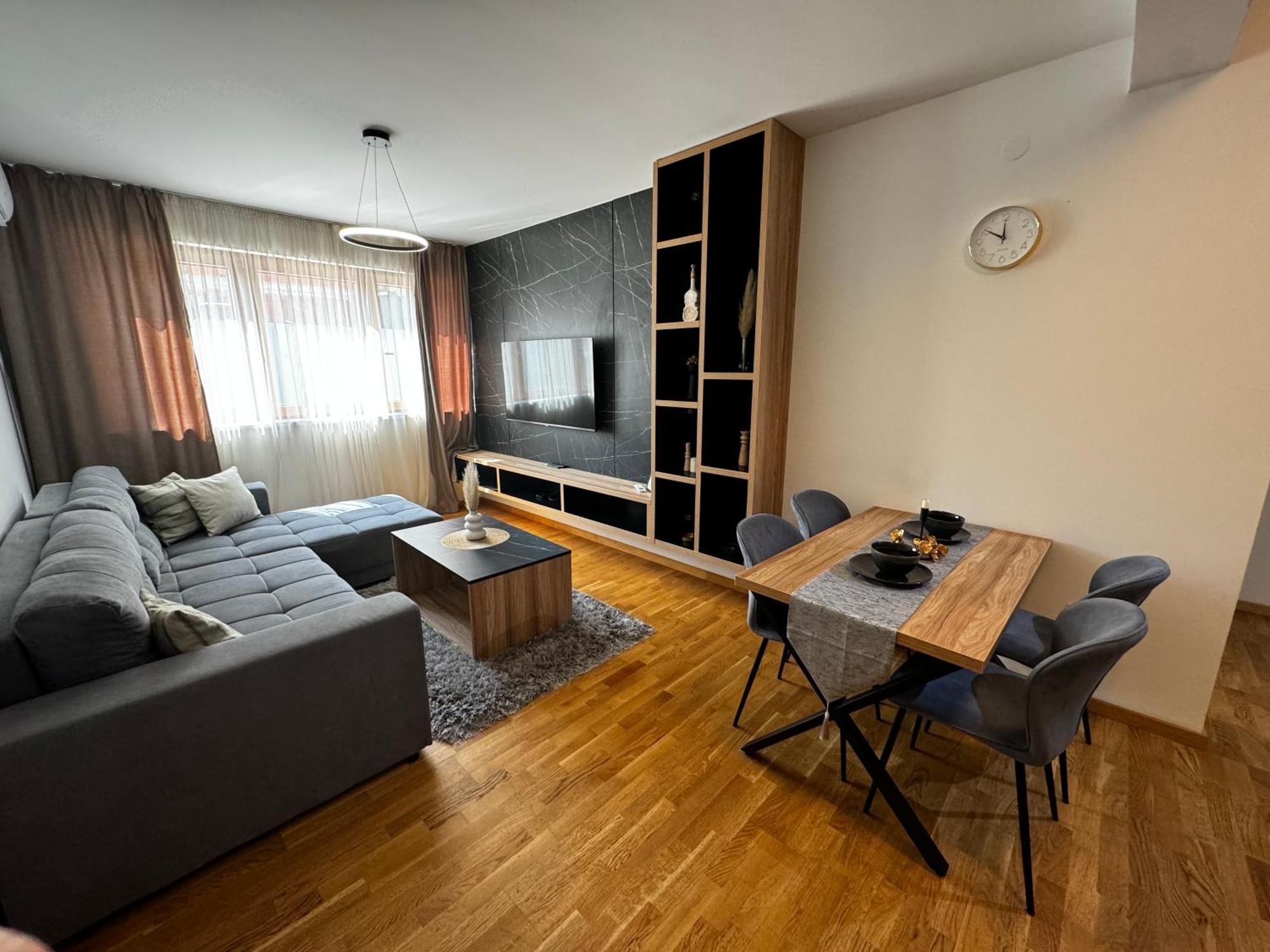Mar Residence 14 Nis Bagian luar foto