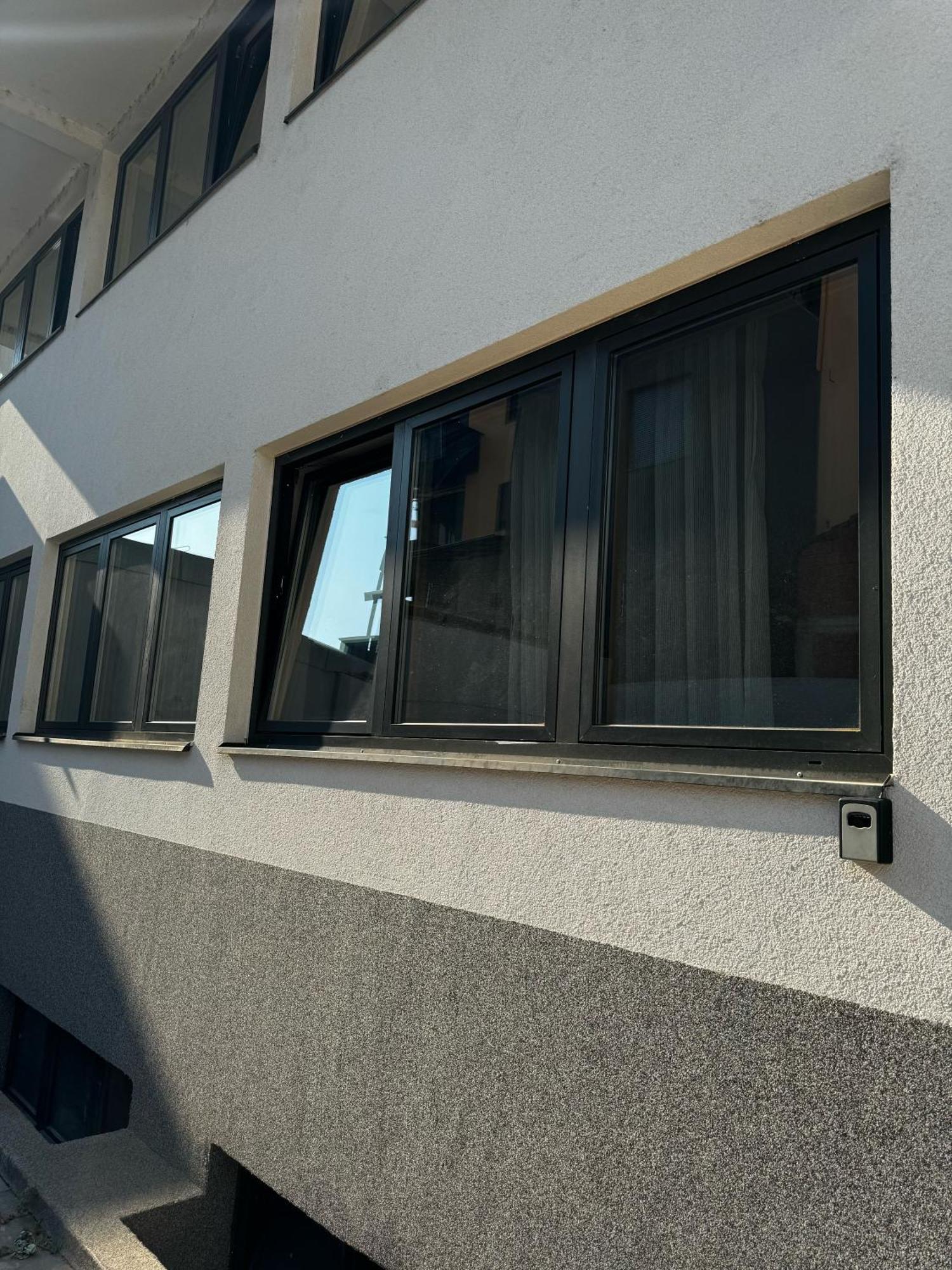 Mar Residence 14 Nis Bagian luar foto