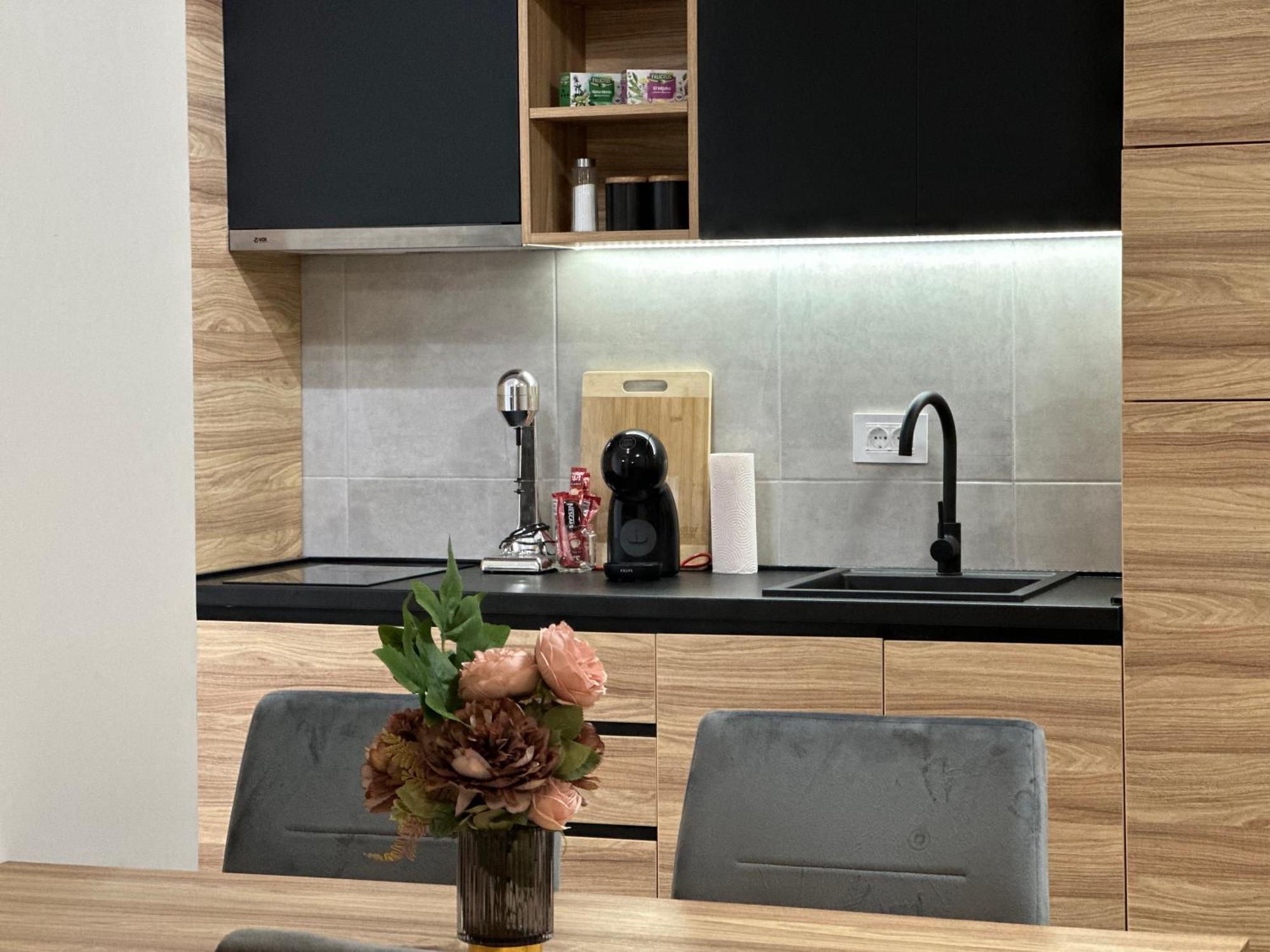 Mar Residence 14 Nis Bagian luar foto